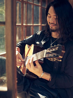 藤本一馬 (Guitar, Composer)